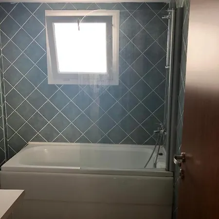 아파트 Spacious And Comfortable Kyrenia Flat 키레니아