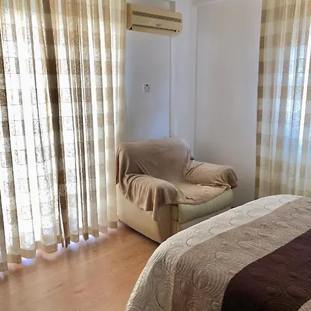 Spacious And Comfortable Kyrenia Flat 公寓 凯里尼亚