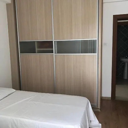 Spacious And Comfortable Kyrenia Flat 公寓 *